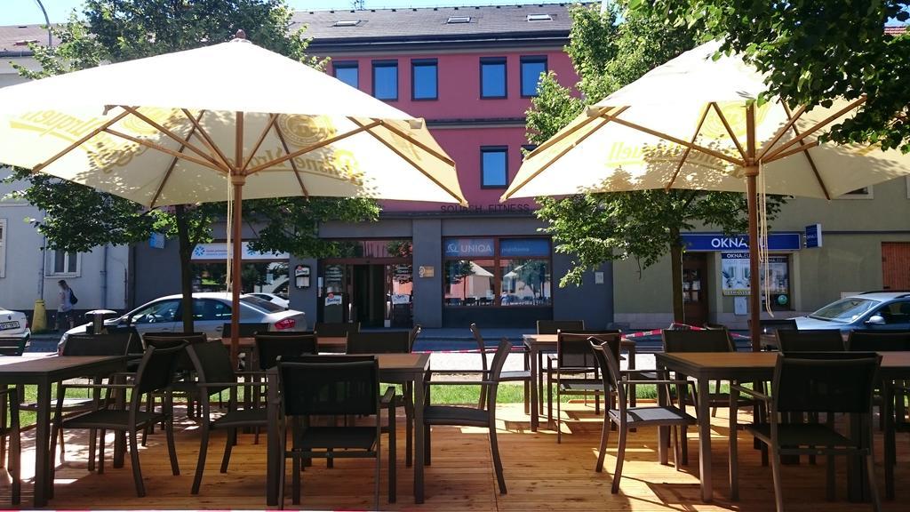 Hotel Kaskada Ledec nad Sazavou Luaran gambar